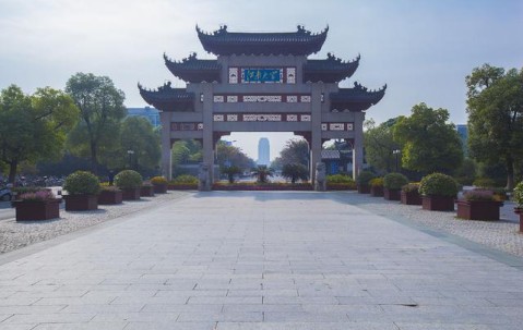 江南大学(江南大学是985还是211)