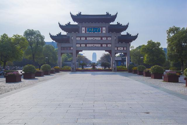 江南大学(江南大学是985还是211)
